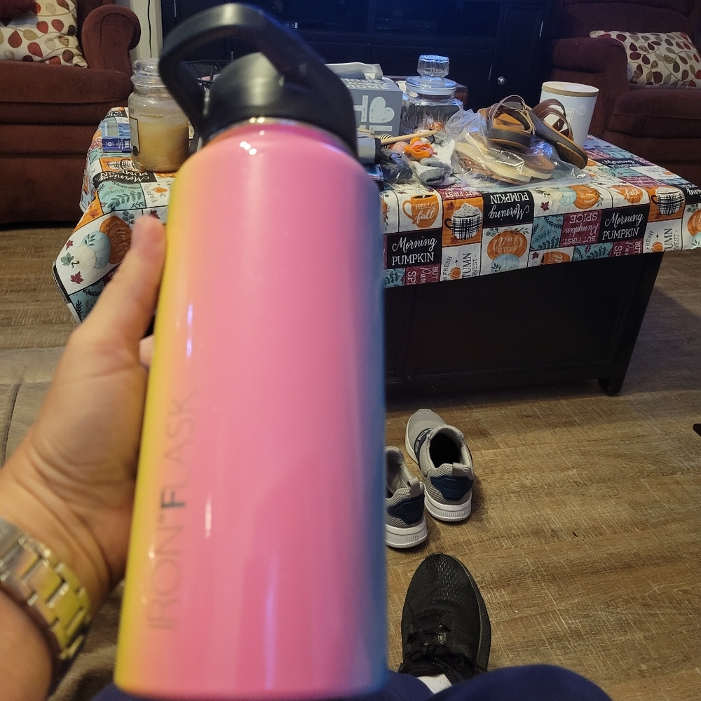 Iron Flask 32 oz water bottle